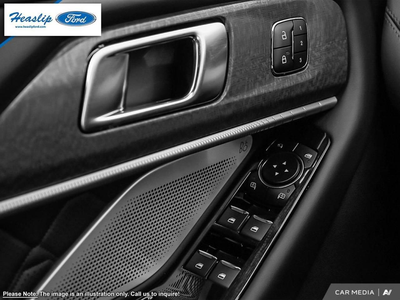 2025 Ford Explorer Platinum Photo5