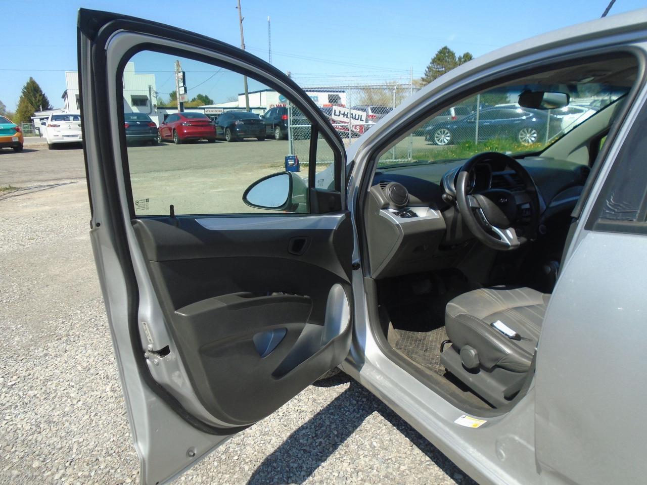 2015 Chevrolet Spark 5dr HB CVT LT w-1LT - Photo #9