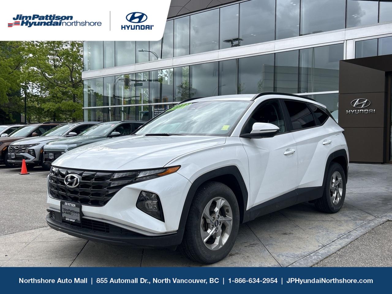 Used 2022 Hyundai Tucson Preferred, low kms! Mint condition! for sale in North Vancouver, BC