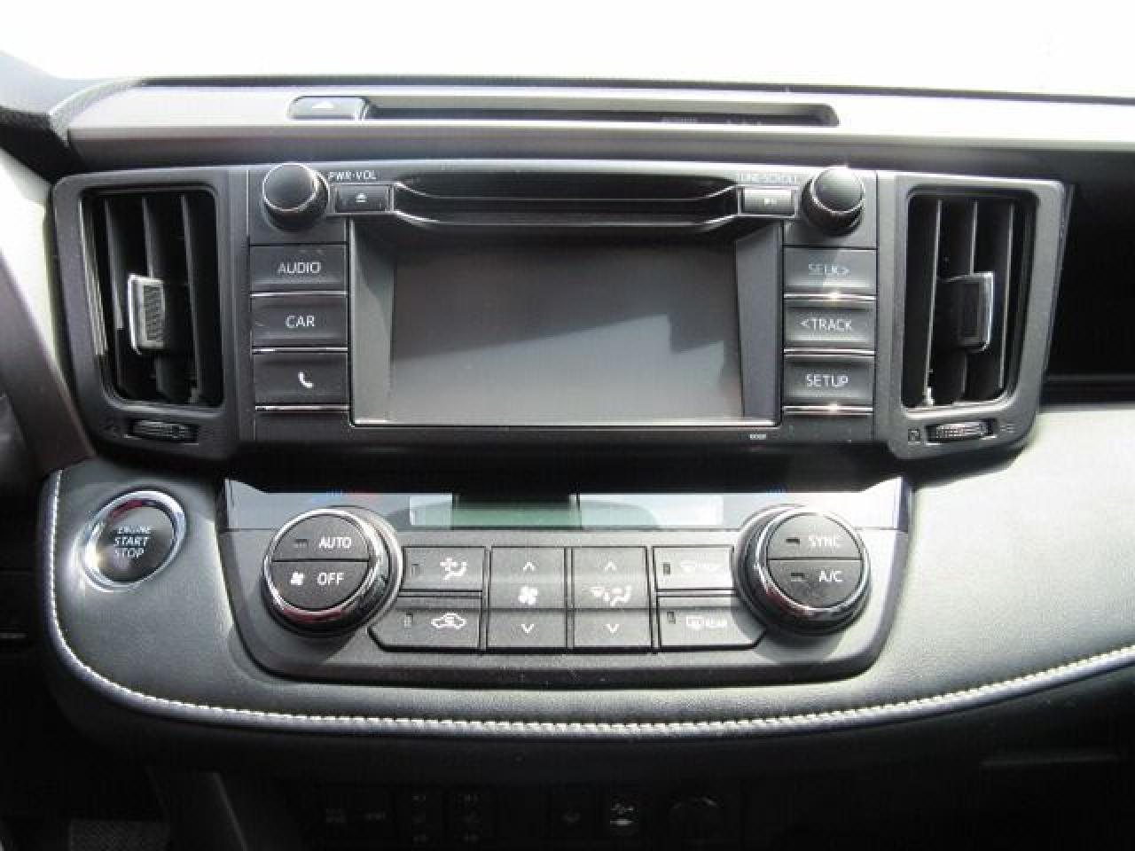 2018 Toyota RAV4 XLE - Photo #19