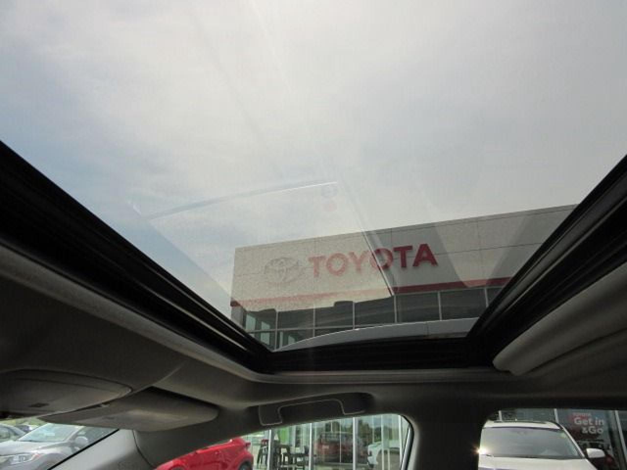 2018 Toyota RAV4 XLE - Photo #28
