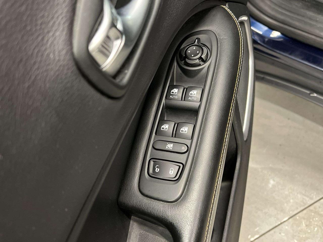 2018 Jeep Compass SPORT 4X4 | HEATED SEATS/ STEERING | REMOTE START Photo