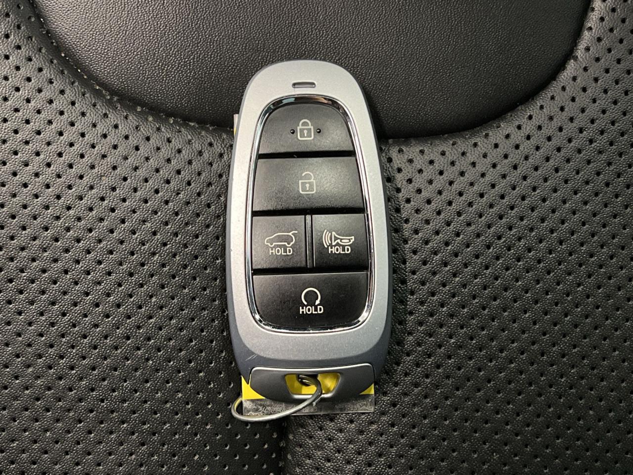 2023 Hyundai Santa Fe Hybrid LUXURY AWD|LEATHER|PANO ROOF|COOLED SEATS Photo