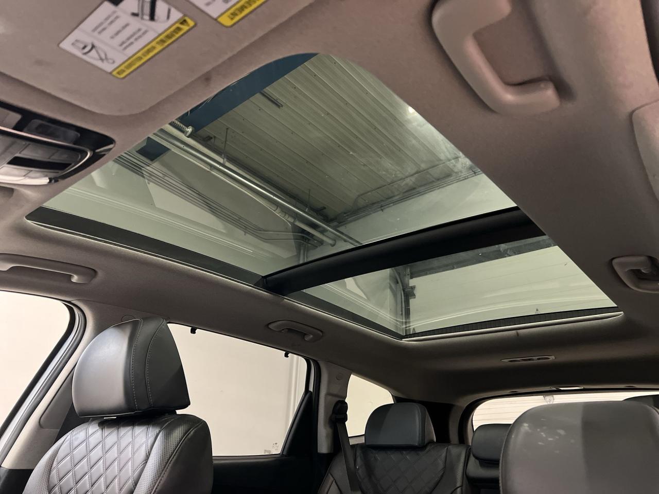 2023 Hyundai Santa Fe Hybrid LUXURY AWD|LEATHER|PANO ROOF|COOLED SEATS Photo