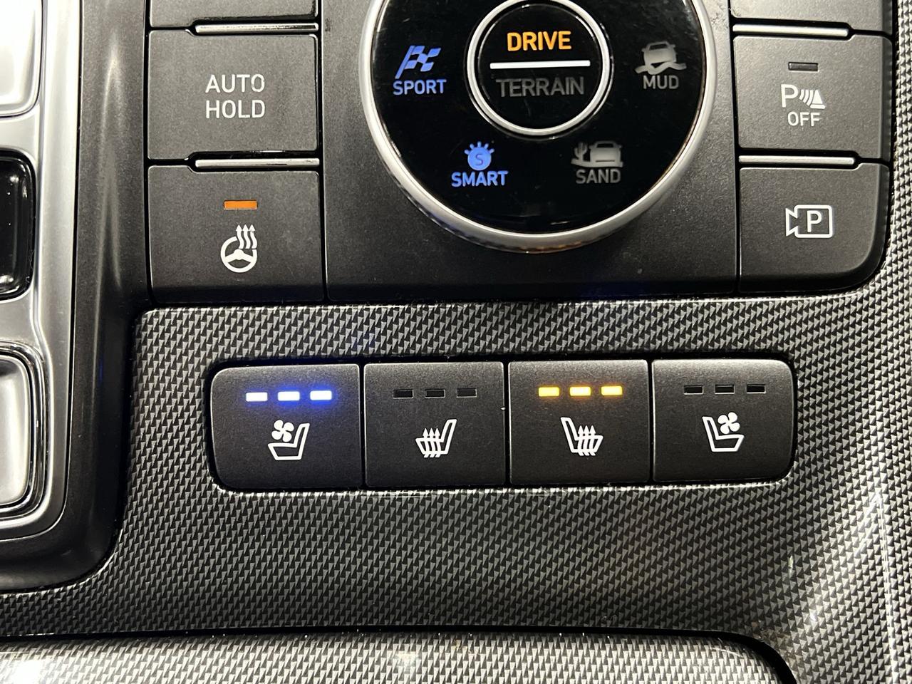 2023 Hyundai Santa Fe Hybrid LUXURY AWD|LEATHER|PANO ROOF|COOLED SEATS Photo