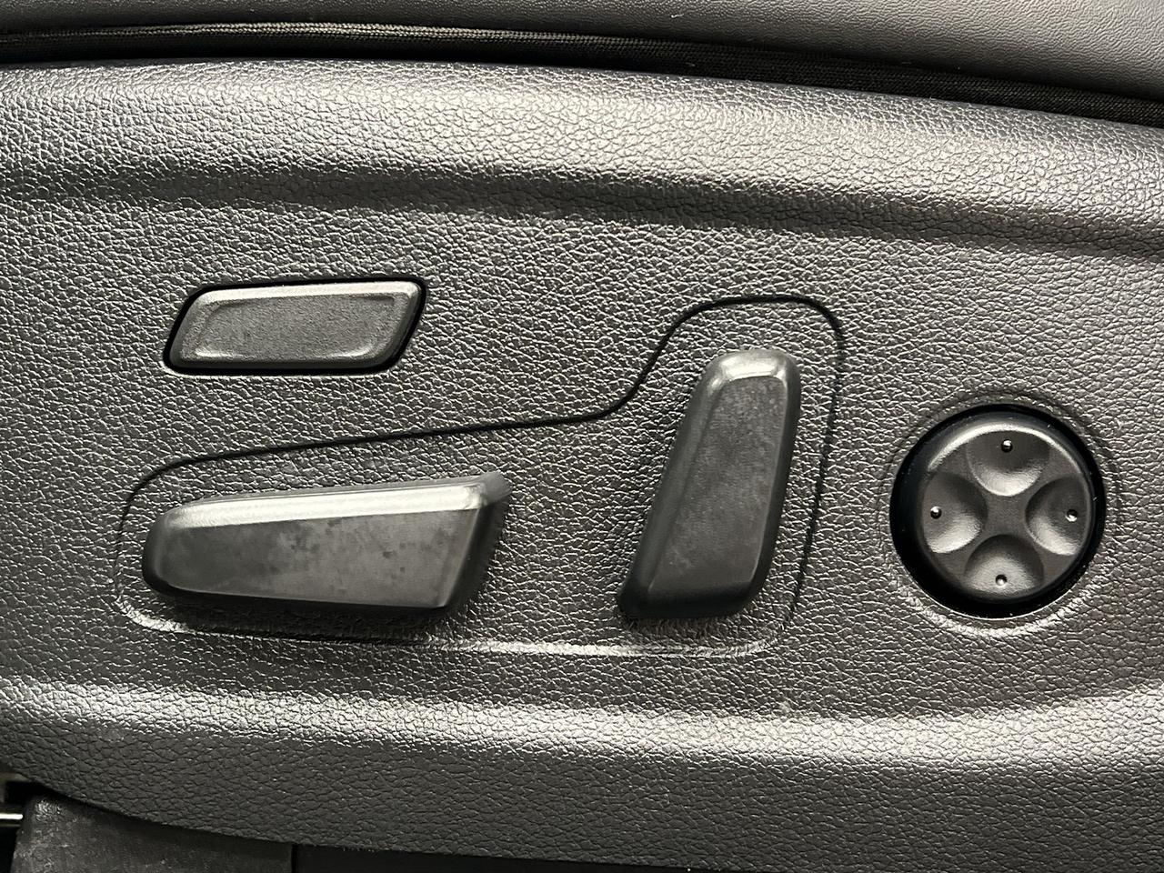 2023 Hyundai Santa Fe Hybrid LUXURY AWD|LEATHER|PANO ROOF|COOLED SEATS Photo
