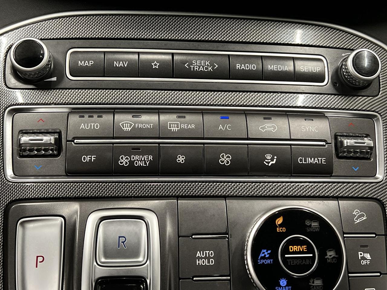 2023 Hyundai Santa Fe Hybrid LUXURY AWD|LEATHER|PANO ROOF|COOLED SEATS Photo