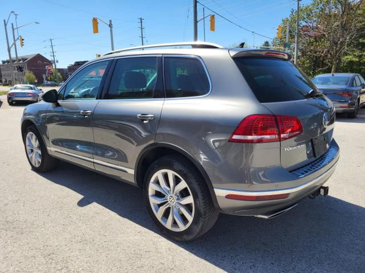 2015 Volkswagen Touareg TDI EXECUTIVE Photo28