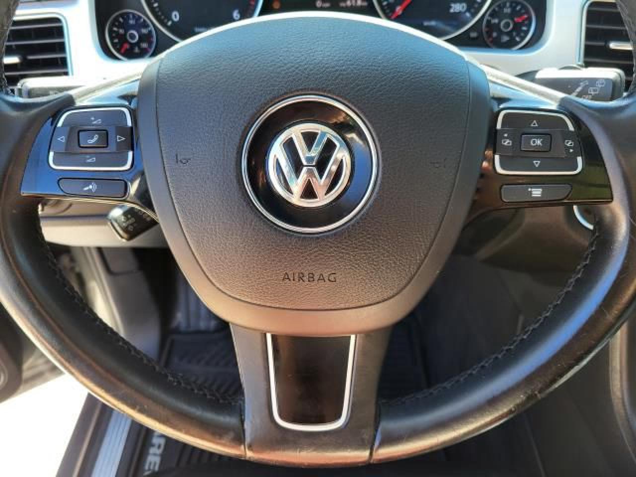2015 Volkswagen Touareg TDI EXECUTIVE Photo10