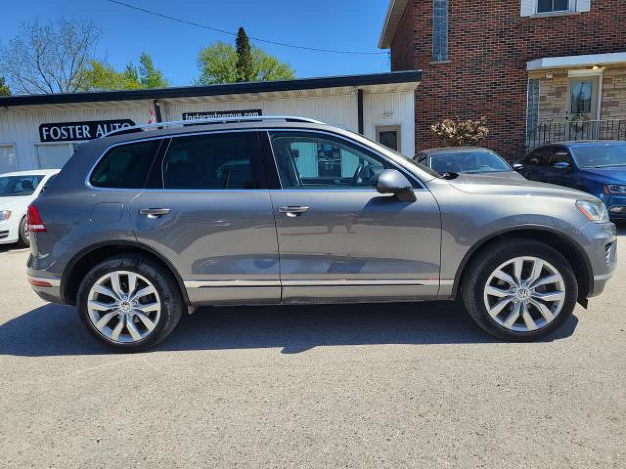 2015 Volkswagen Touareg TDI Execline Photo25