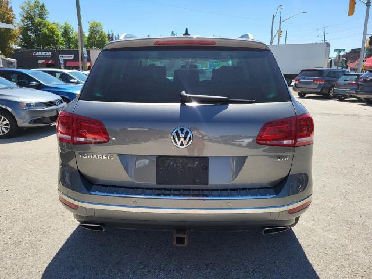 2015 Volkswagen Touareg TDI Execline Photo27