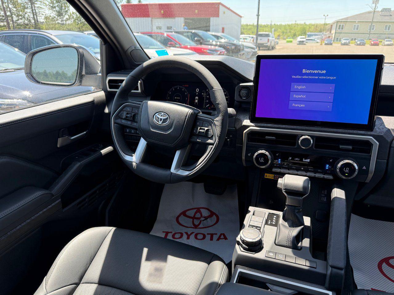 2025 Toyota Tacoma Hybrid Limited Photo