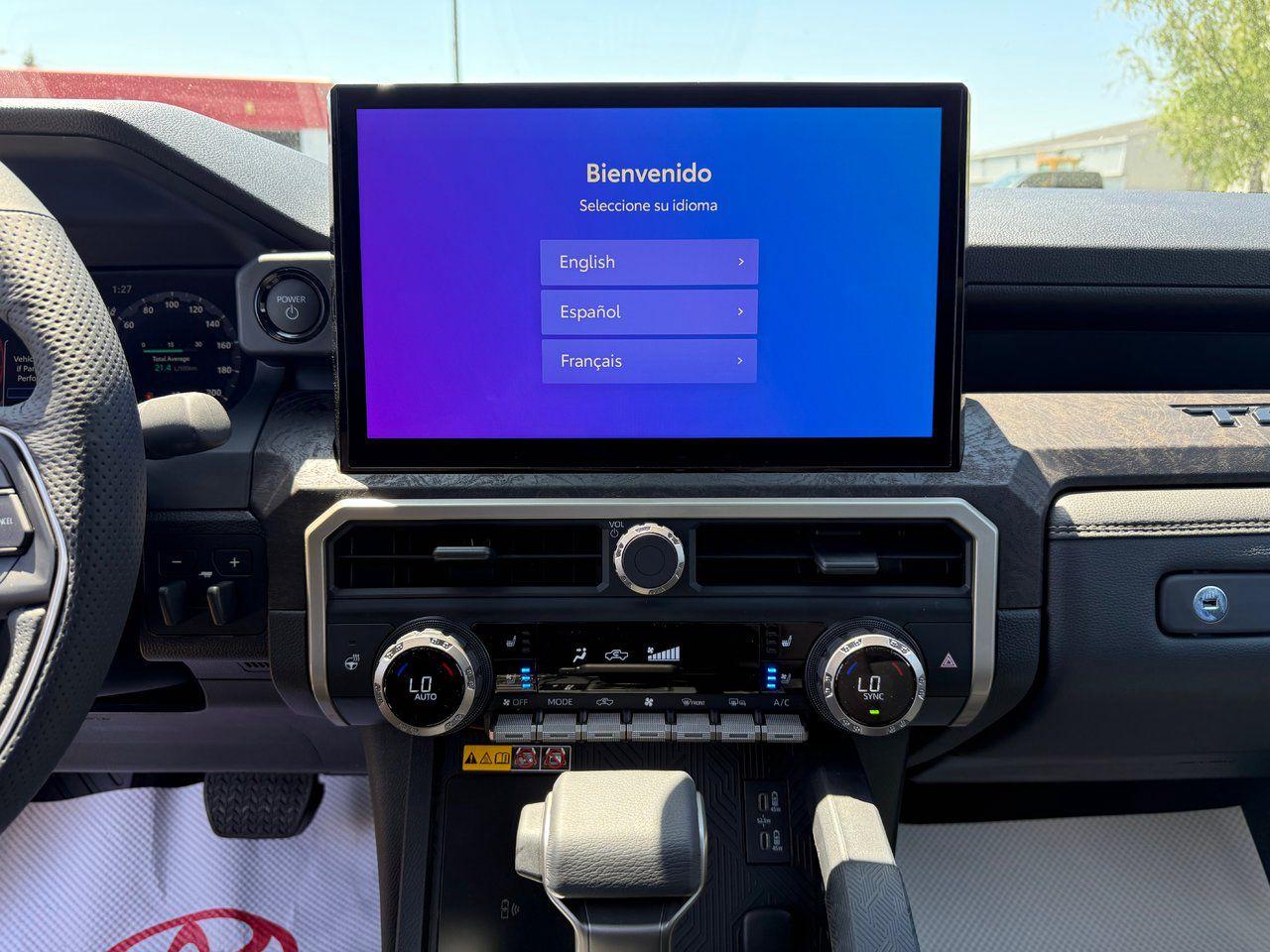 2025 Toyota Tacoma Hybrid Limited Photo