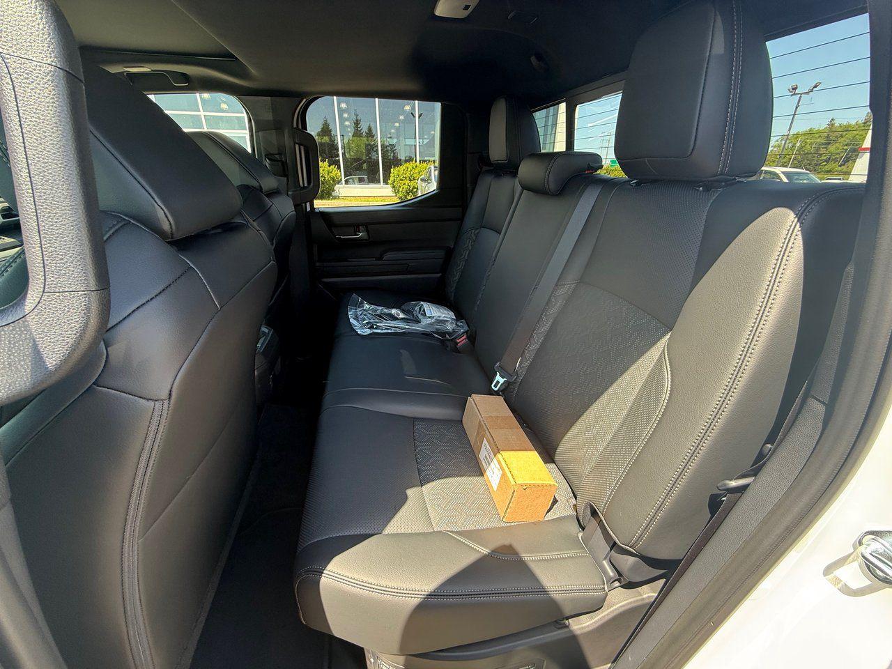 2025 Toyota Tacoma Hybrid Limited Photo