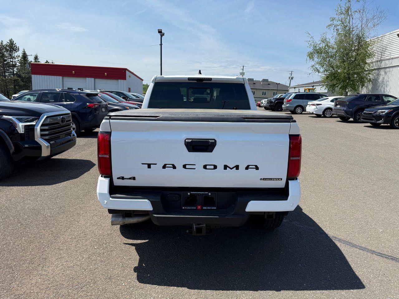 2025 Toyota Tacoma HYBRID TRD Off Road Premium Photo