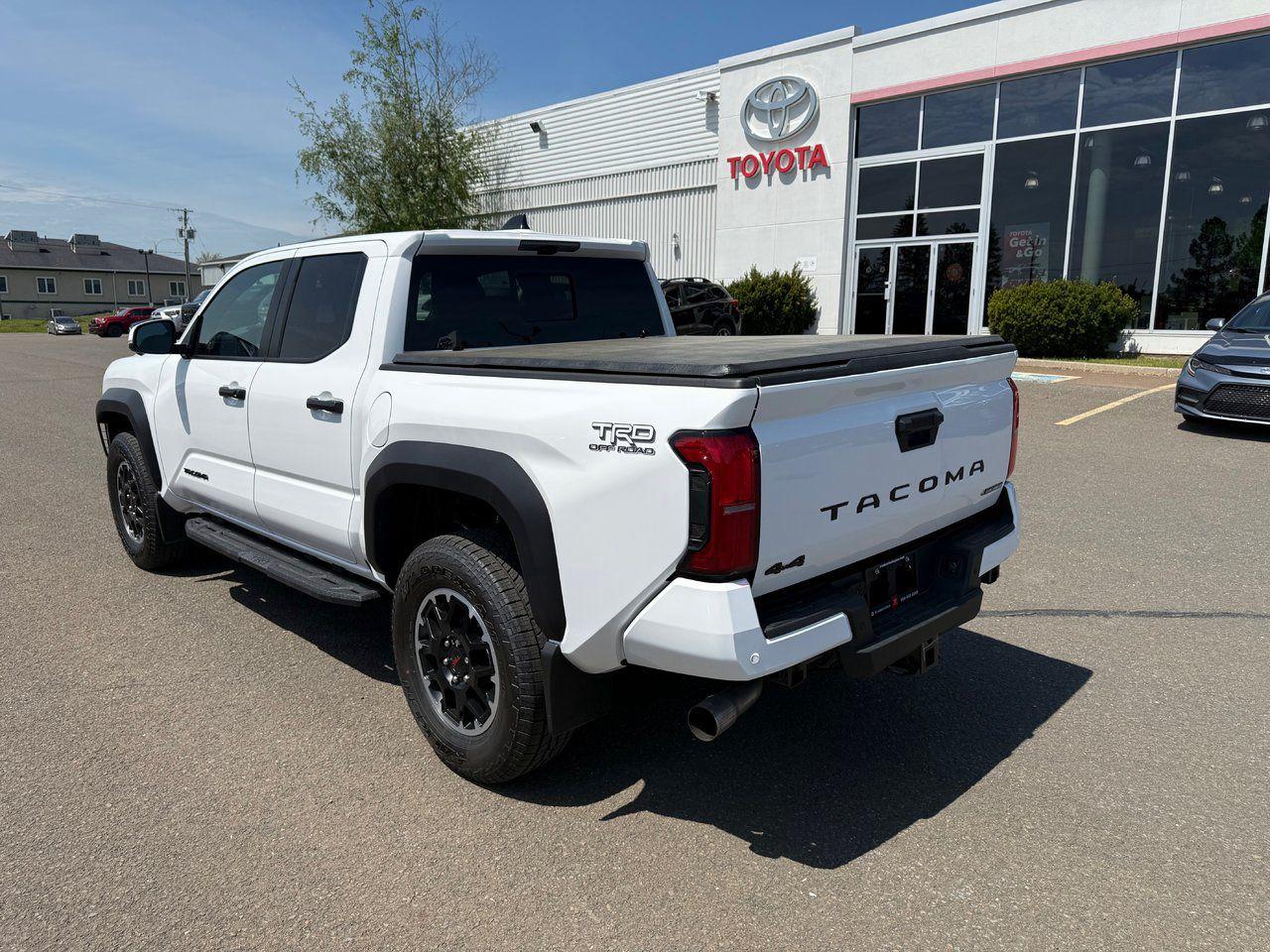2025 Toyota Tacoma HYBRID TRD Off Road Premium Photo