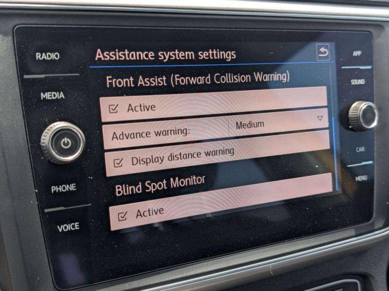 2018 Volkswagen Atlas Comfortline  **GOLDEN NUGGET** Photo