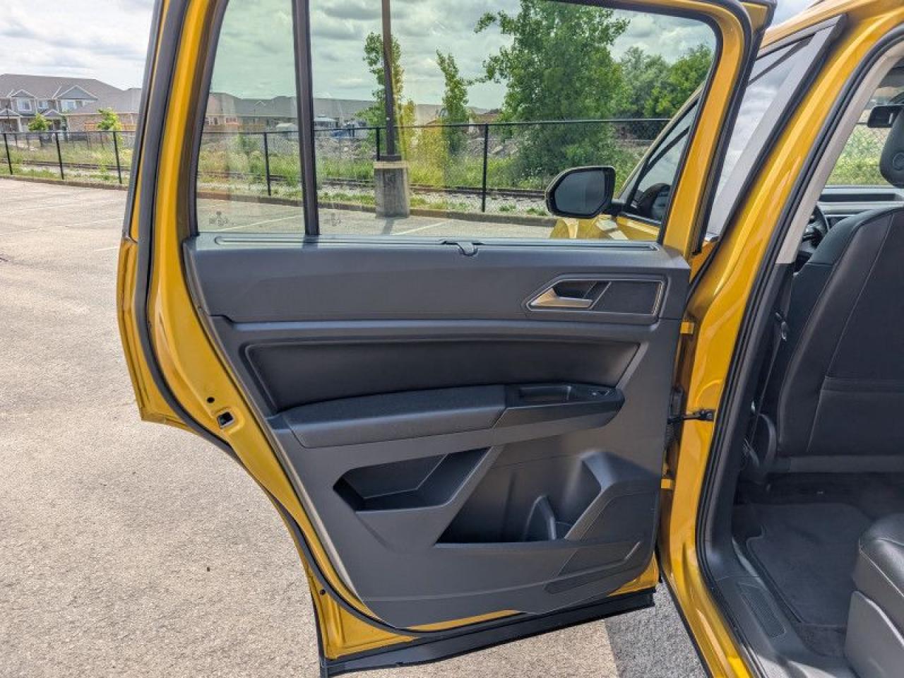 2018 Volkswagen Atlas Comfortline  **GOLDEN NUGGET** Photo