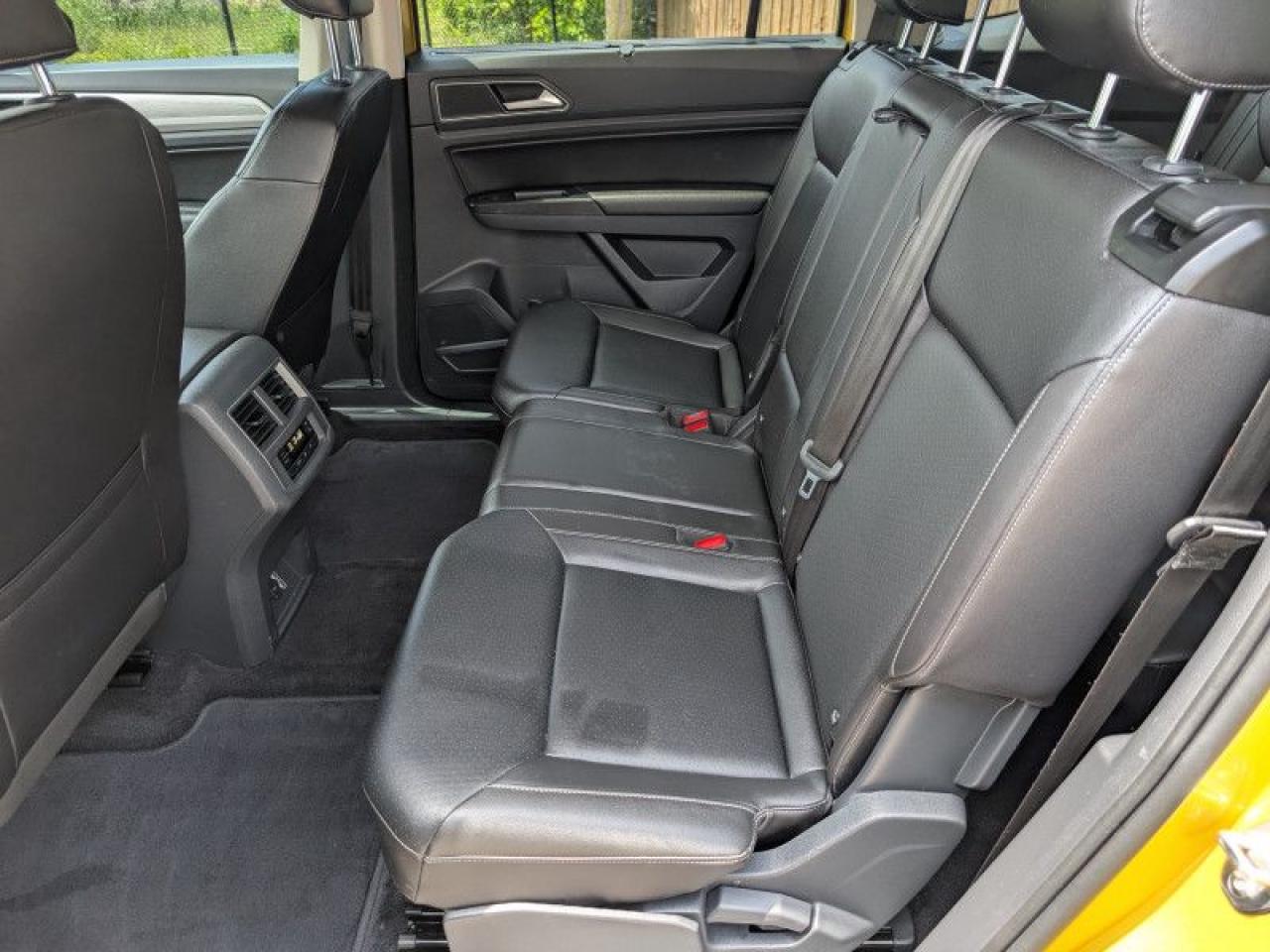 2018 Volkswagen Atlas Comfortline  **GOLDEN NUGGET** Photo