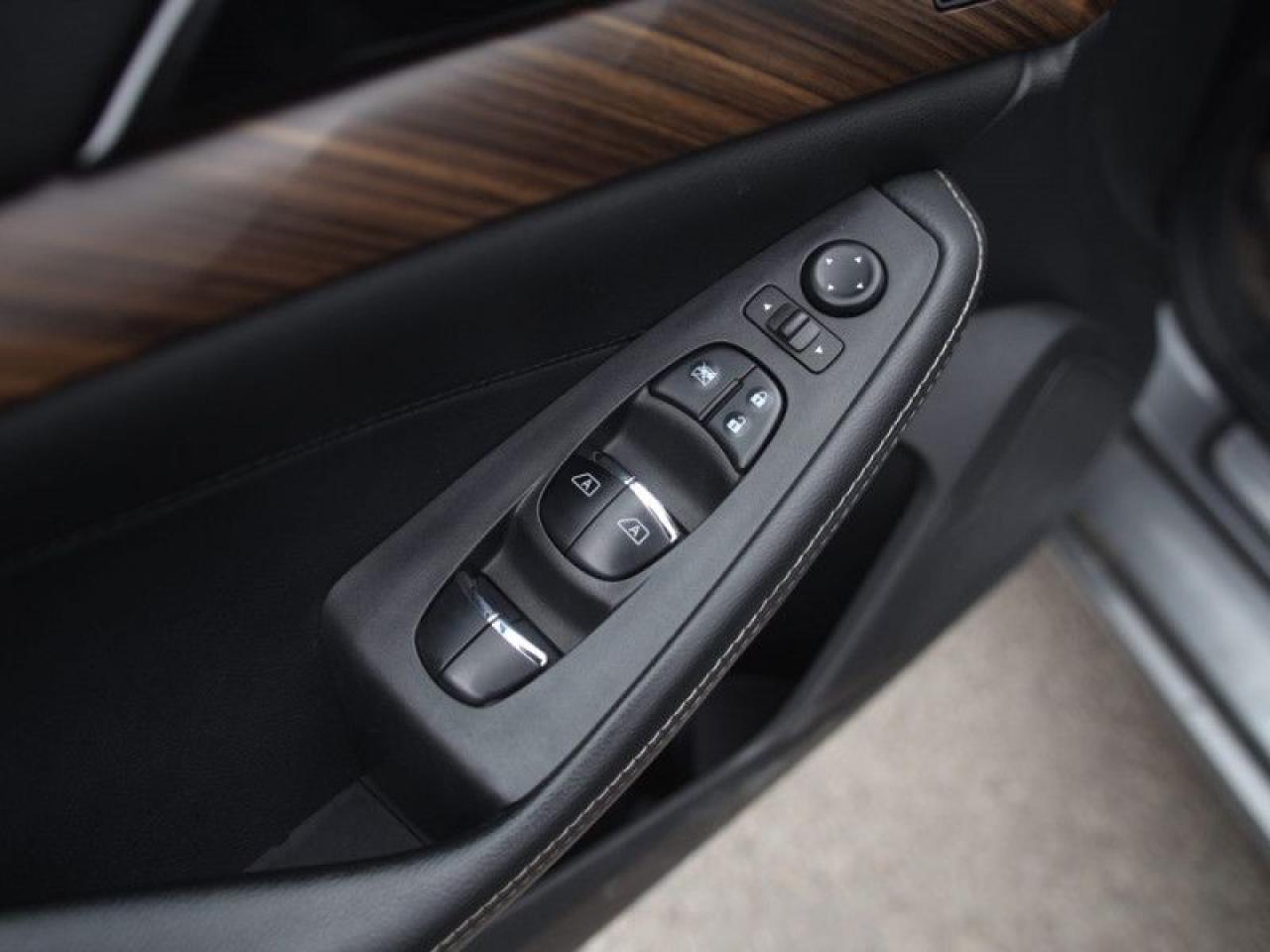 2018 Nissan Maxima Platinum  **COOLED SEATS - 360 CAMERA** Photo