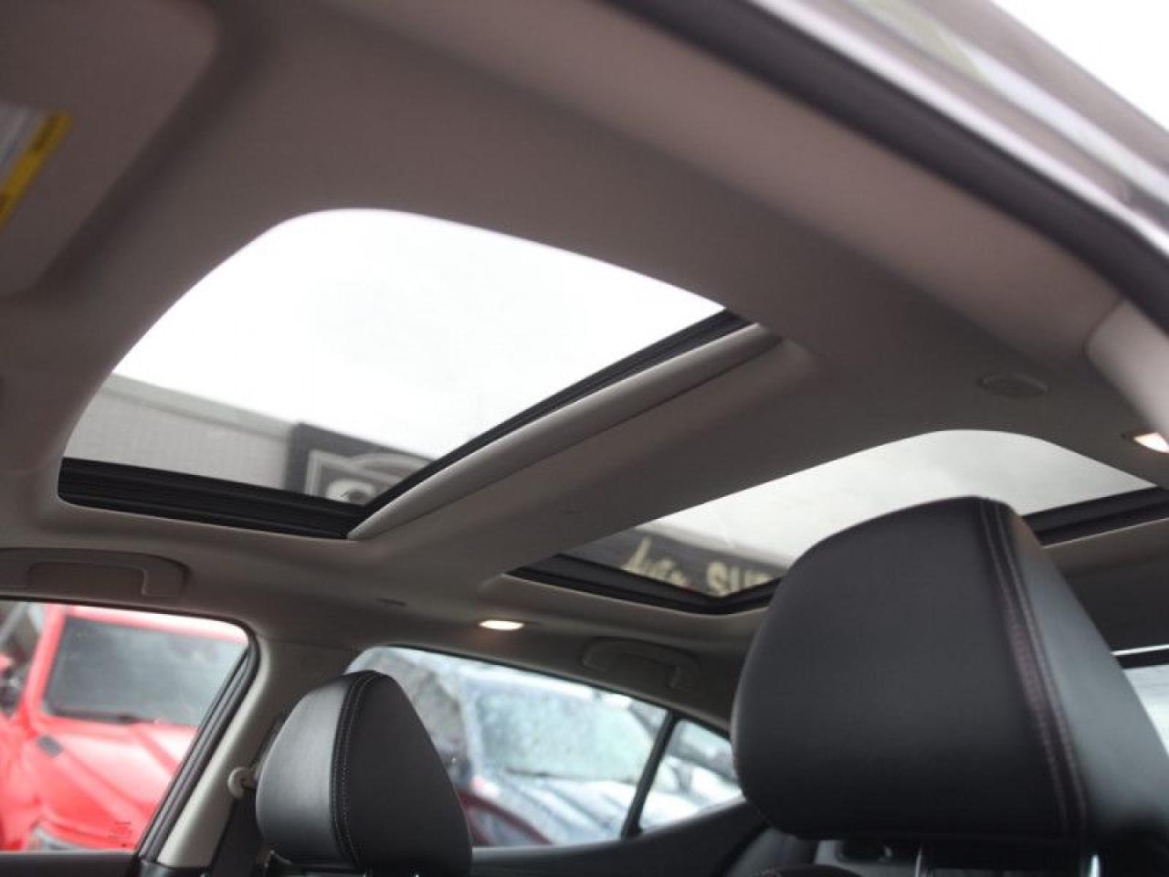 2018 Nissan Maxima Platinum  **COOLED SEATS - 360 CAMERA** Photo