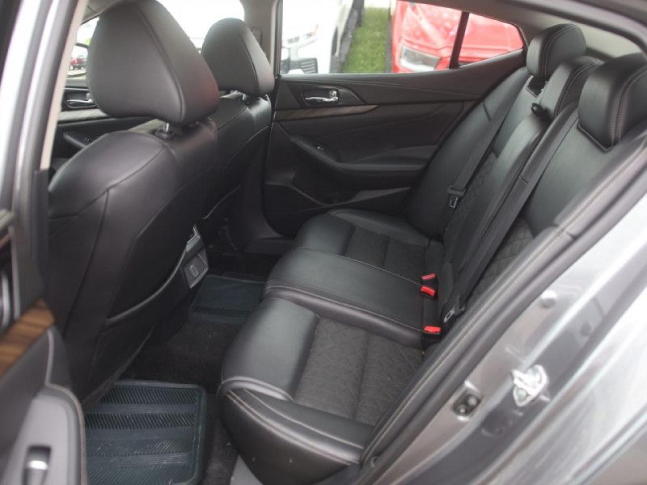 2018 Nissan Maxima Platinum  **COOLED SEATS - 360 CAMERA** Photo