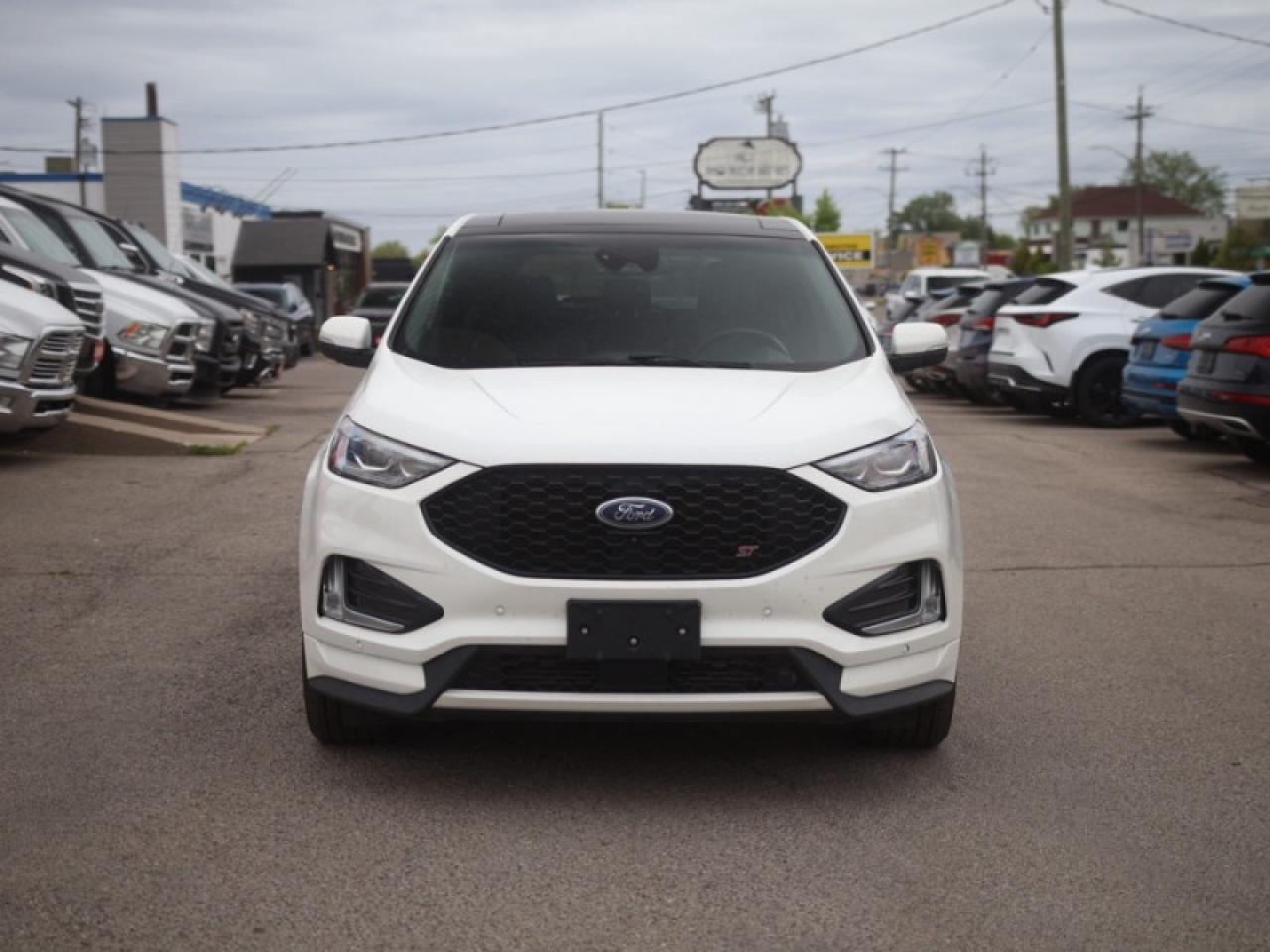 2022 Ford Edge ST  **PANORAMIC SUNROOF** Photo4