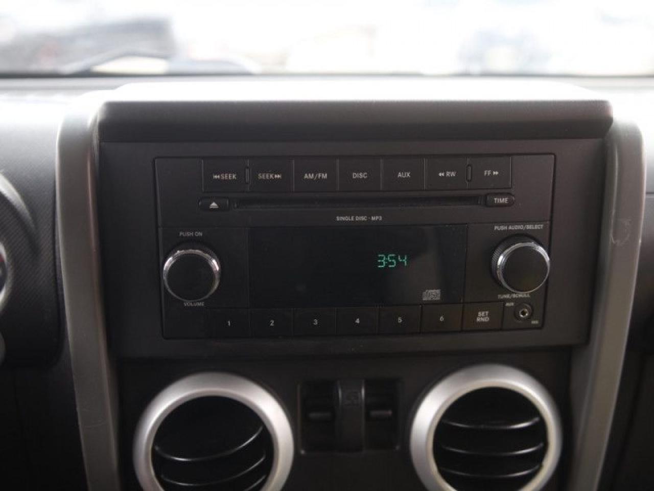 2010 Jeep Wrangler Sahara  **LOW KMS - MANUAL** Photo