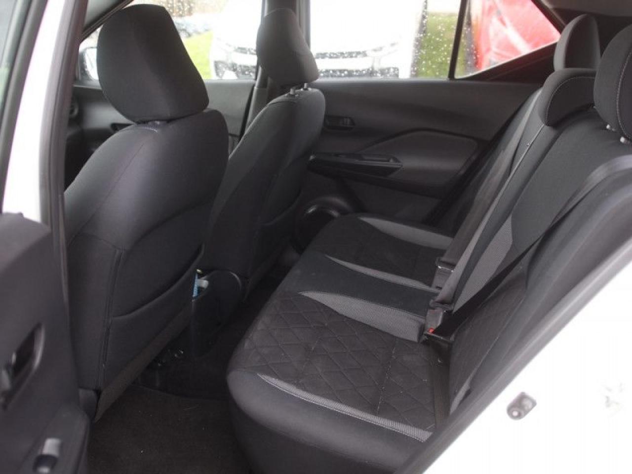 2019 Nissan Kicks S  **LOW KMS - 19 SERVICE RECORDS** Photo