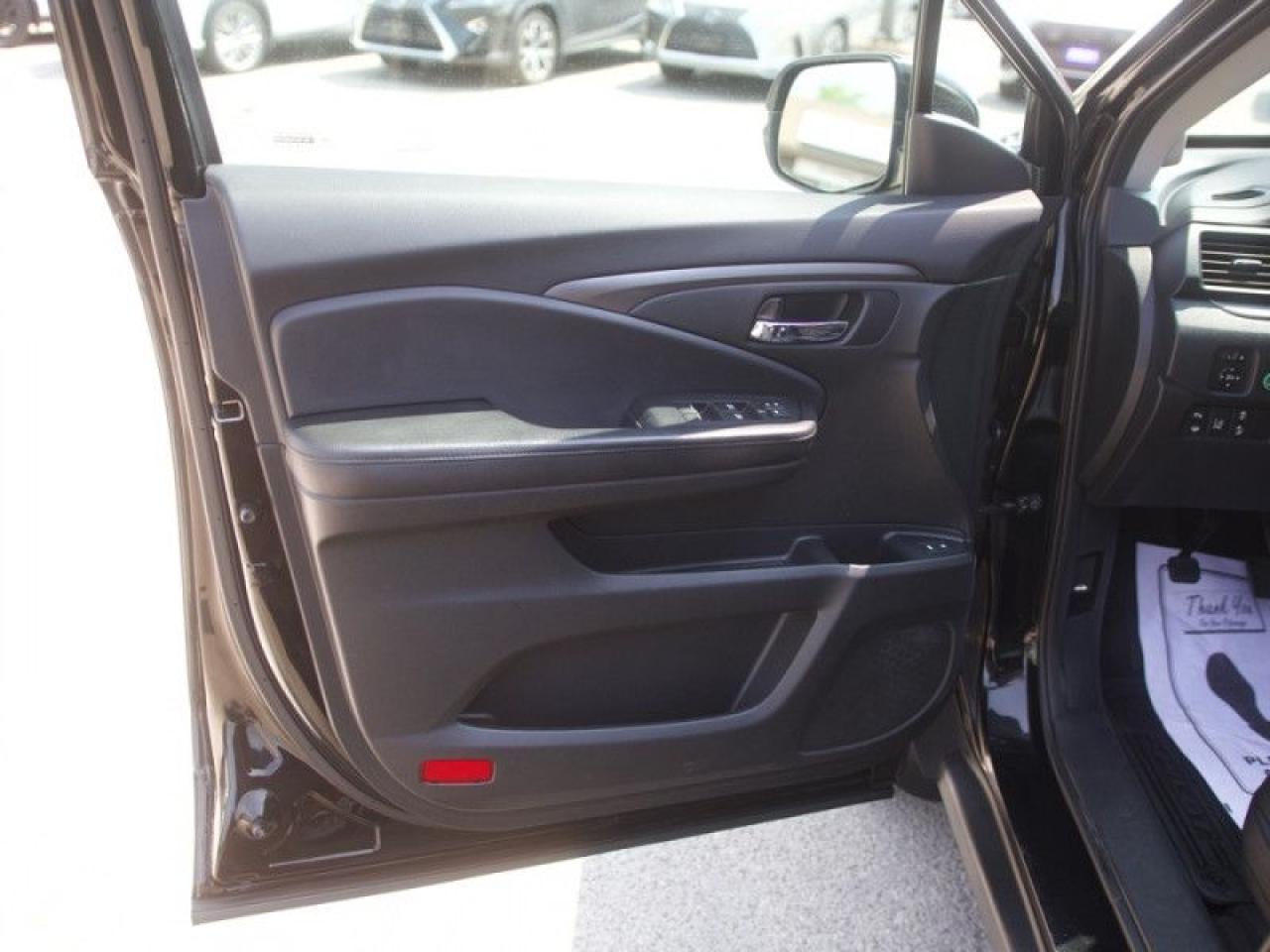 2017 Honda Pilot EX-L RES  **SUNROOF - REAR DVD** Photo