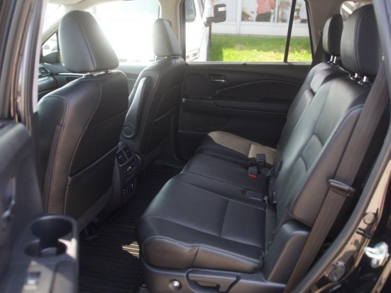 2017 Honda Pilot EX-L RES  **SUNROOF - REAR DVD** Photo