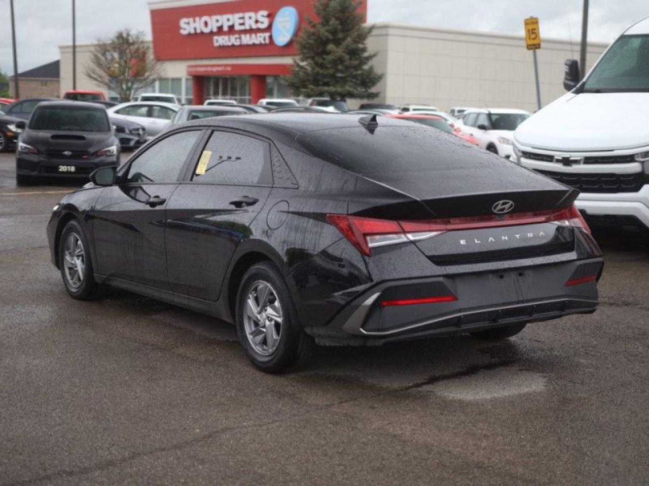 2024 Hyundai Elantra Preferred IVT  **HTD SEATS - LANE ASSIST** Photo2