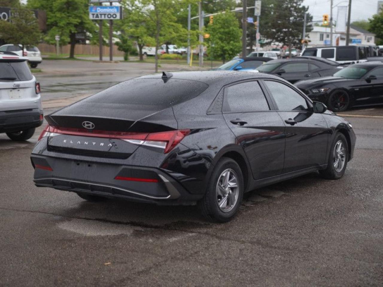 2024 Hyundai Elantra Preferred IVT  **HTD SEATS - LANE ASSIST** Photo3