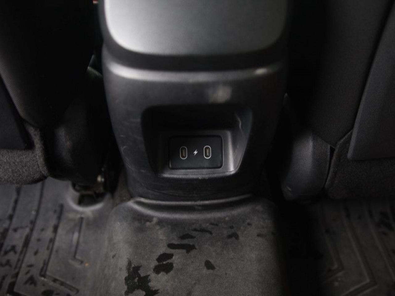 2024 Hyundai Elantra Preferred IVT  **HTD SEATS - LANE ASSIST** Photo