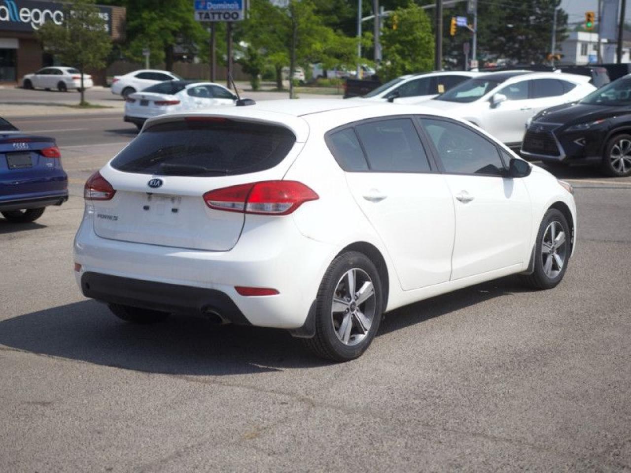 2018 Kia Forte5 LX+  **23 SERVICE RECORDS - NO ACCIDENTS** Photo4