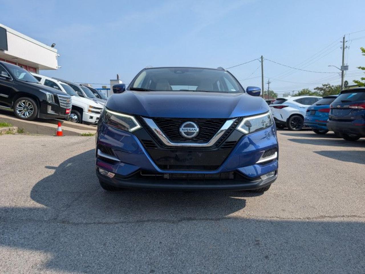 2023 Nissan Qashqai SL Platinum Package  **SUNROOF** Photo
