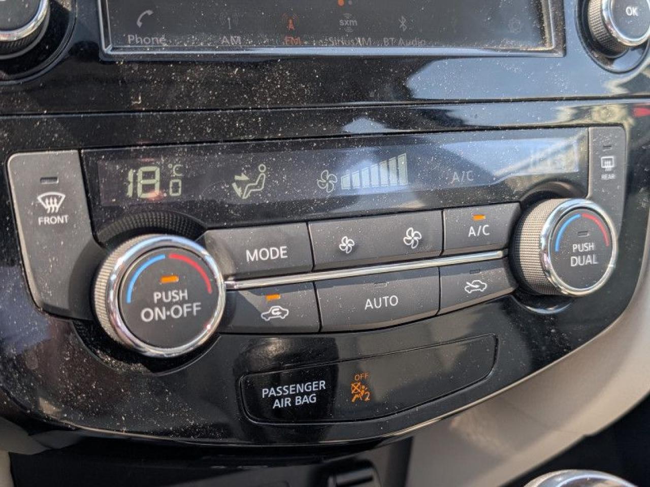 2023 Nissan Qashqai SL Platinum Package  **SUNROOF** Photo