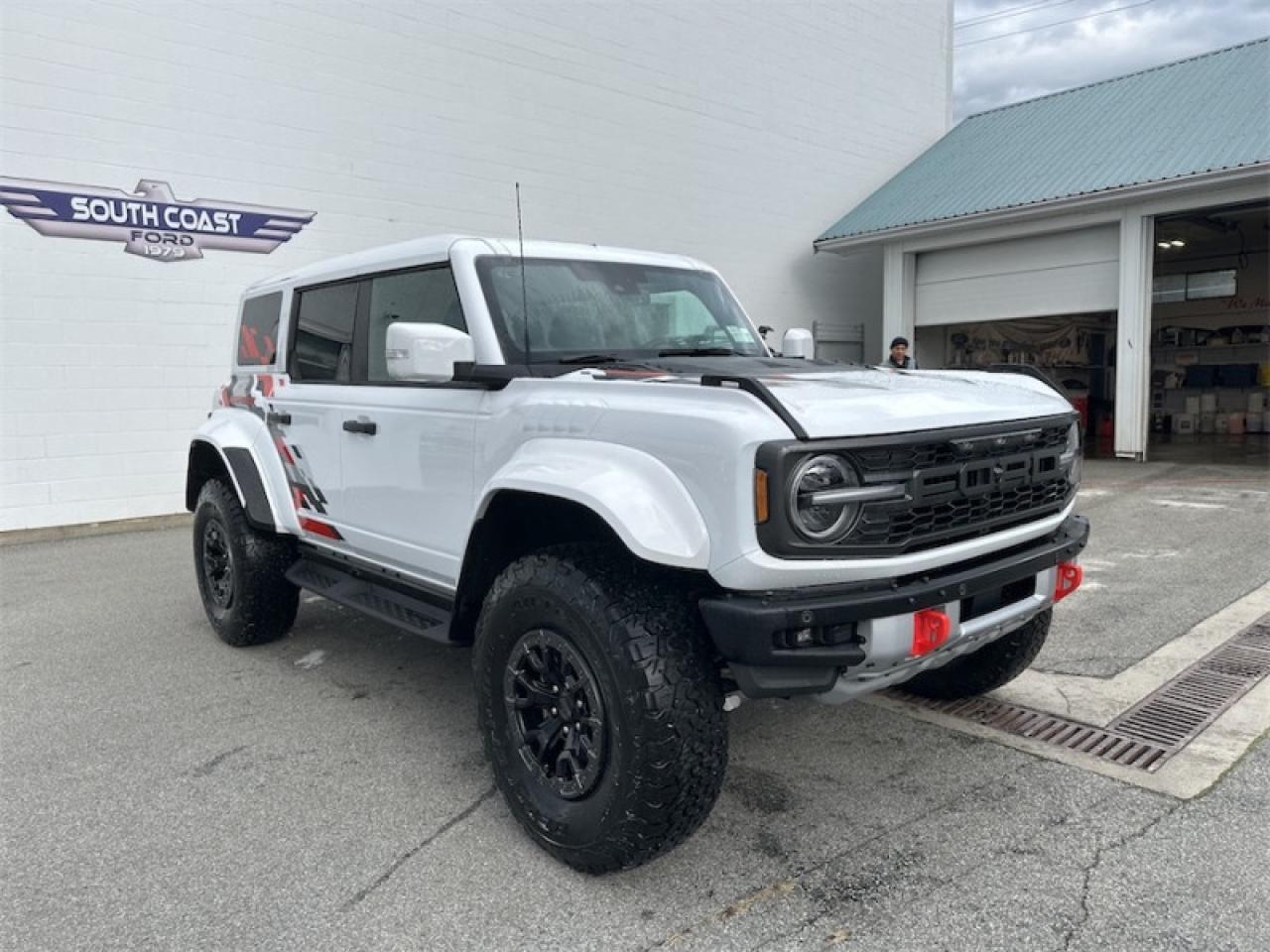 2025 Ford Bronco Raptor  - Leather Seats Photo5