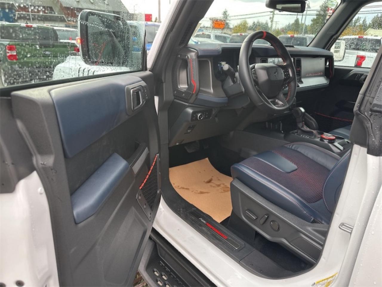 2025 Ford Bronco Raptor  - Leather Seats Photo5