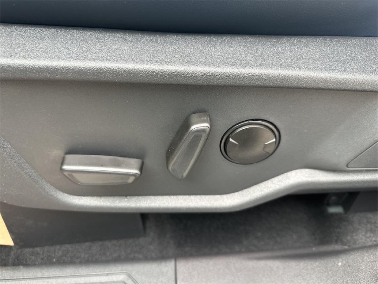 2025 Ford Bronco Raptor  - Leather Seats Photo5