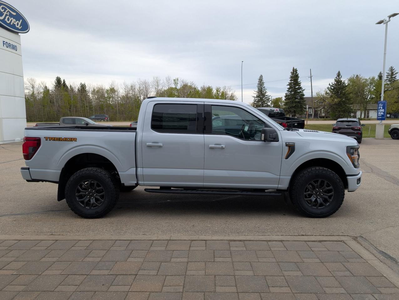 2025 Ford F-150 Tremor Photo4