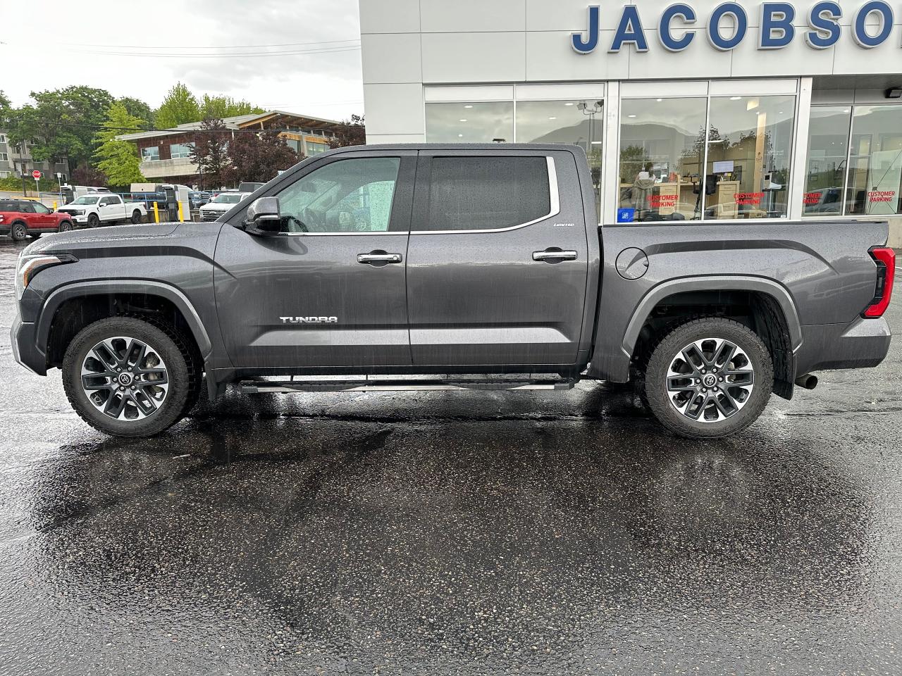 2022 Toyota Tundra Limited  Photo4