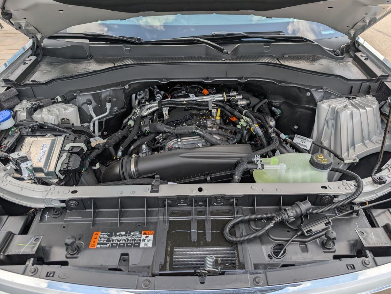 2025 Ford Explorer ACTIVE Photo5