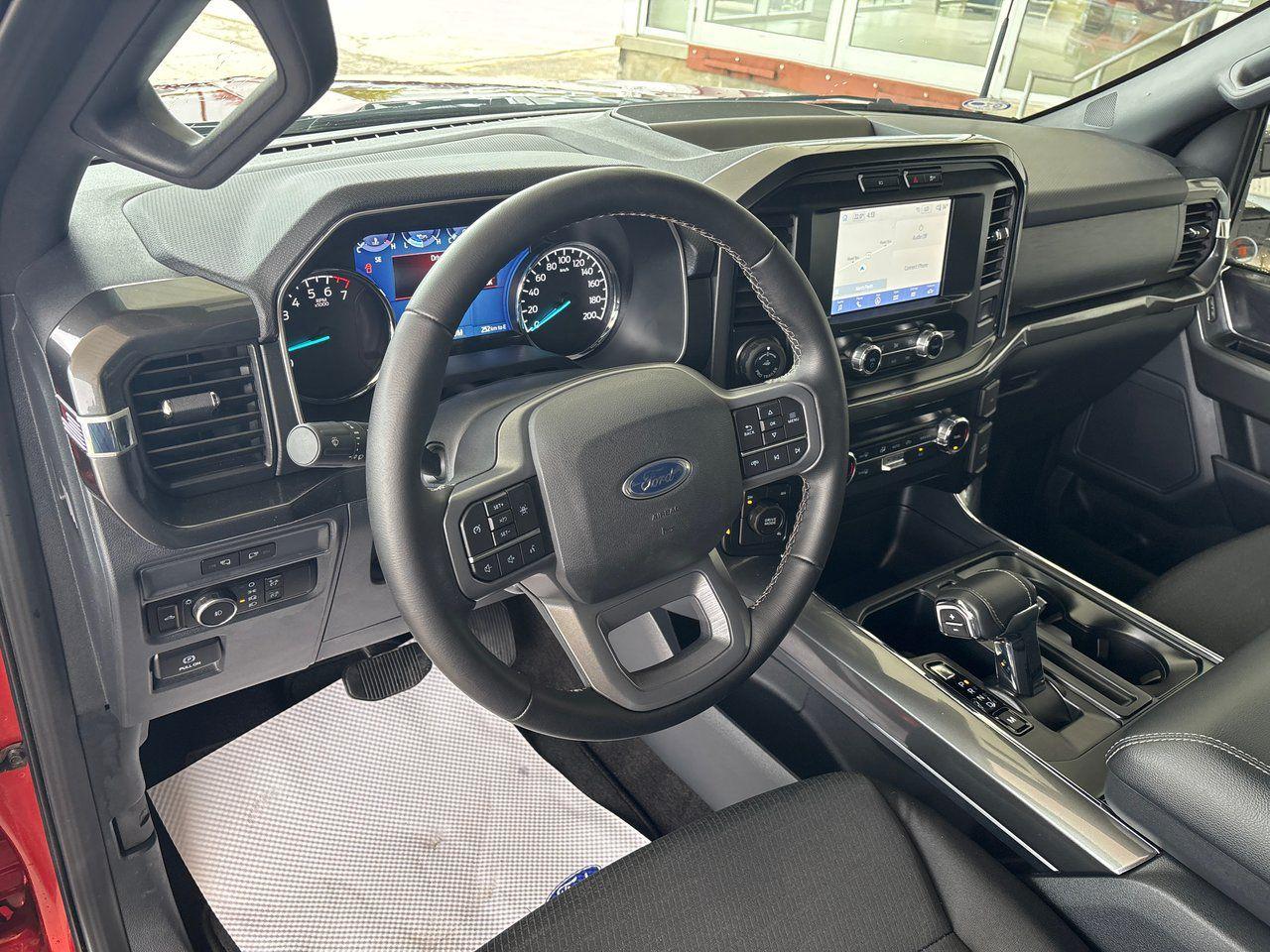 2023 Ford F-150 XLT - Photo #9