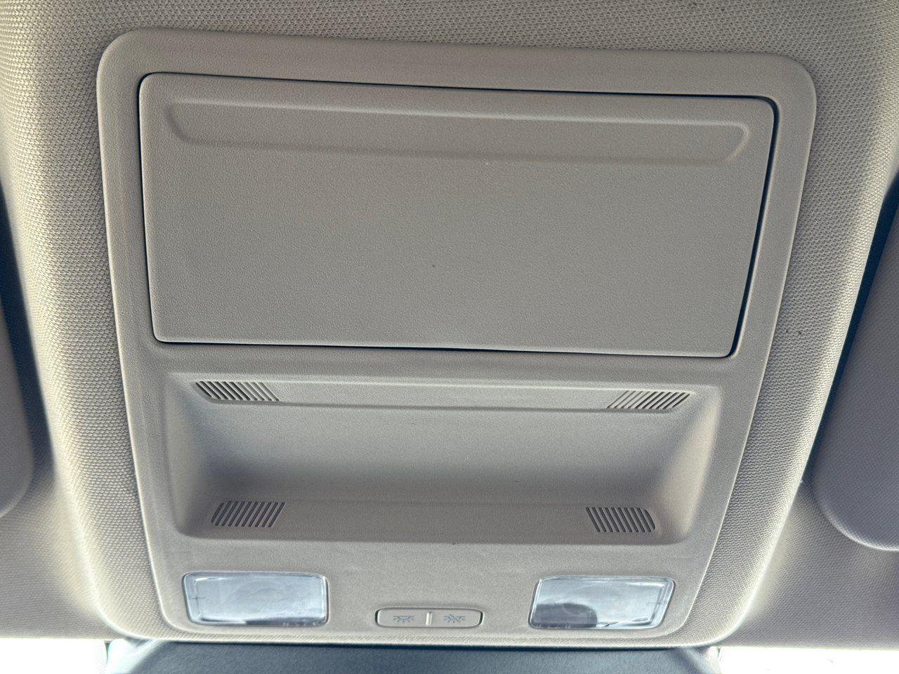 2020 Ford Escape SE - Photo #26