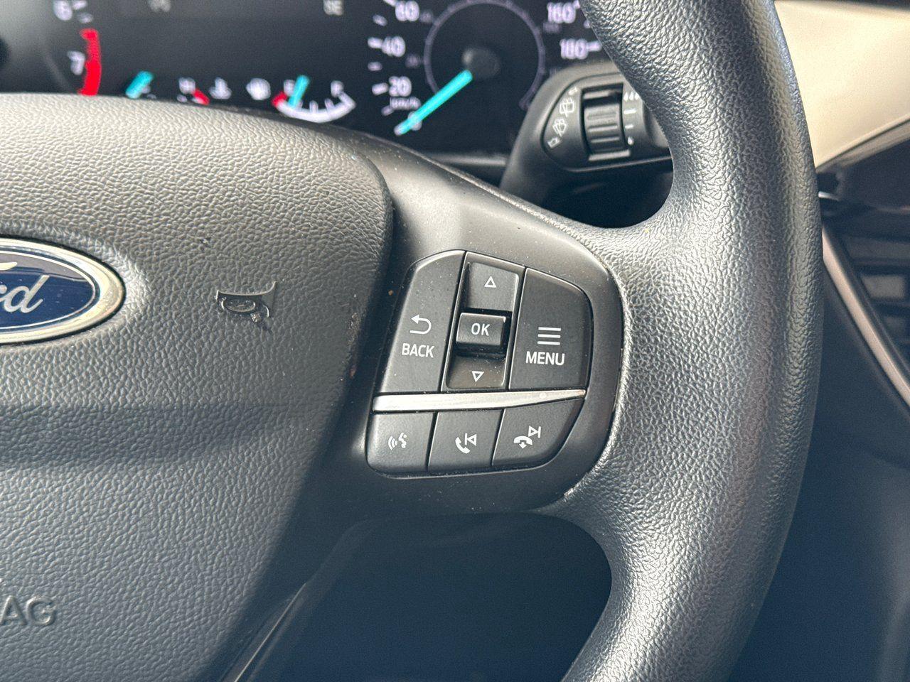 2020 Ford Escape SE - Photo #30