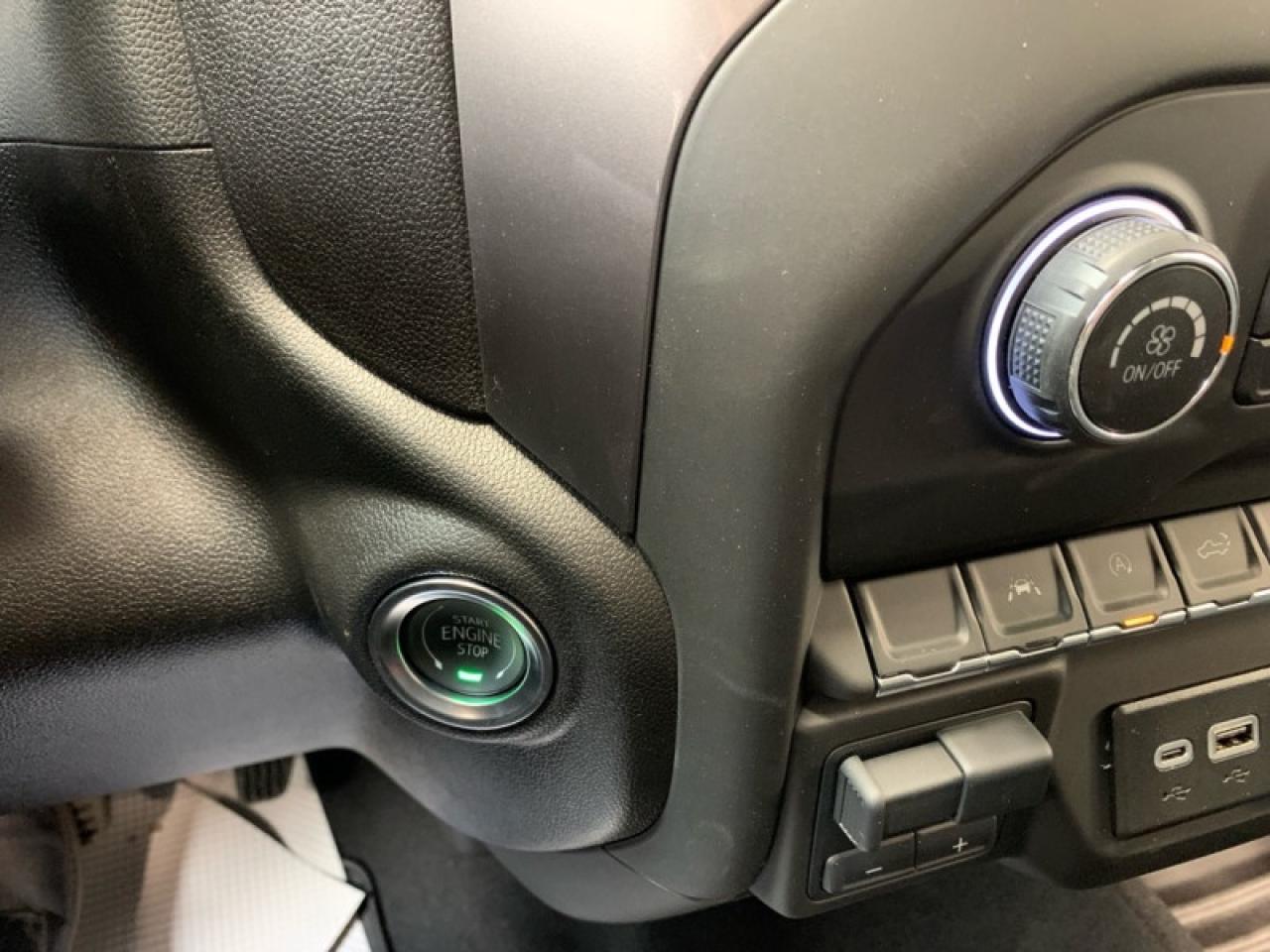 2025 Chevrolet Silverado 1500 Custom Photo