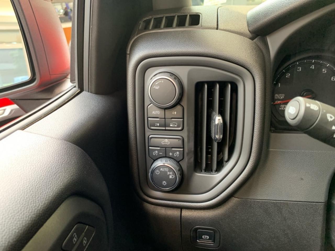 2025 Chevrolet Silverado 1500 Custom Photo