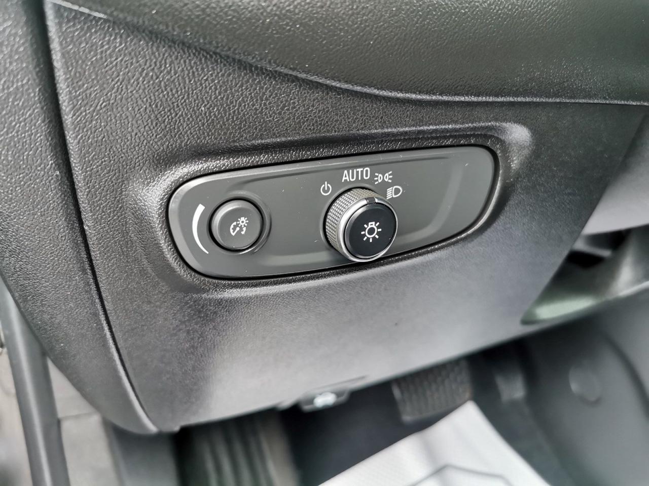 2020 Chevrolet Equinox  - Photo #13
