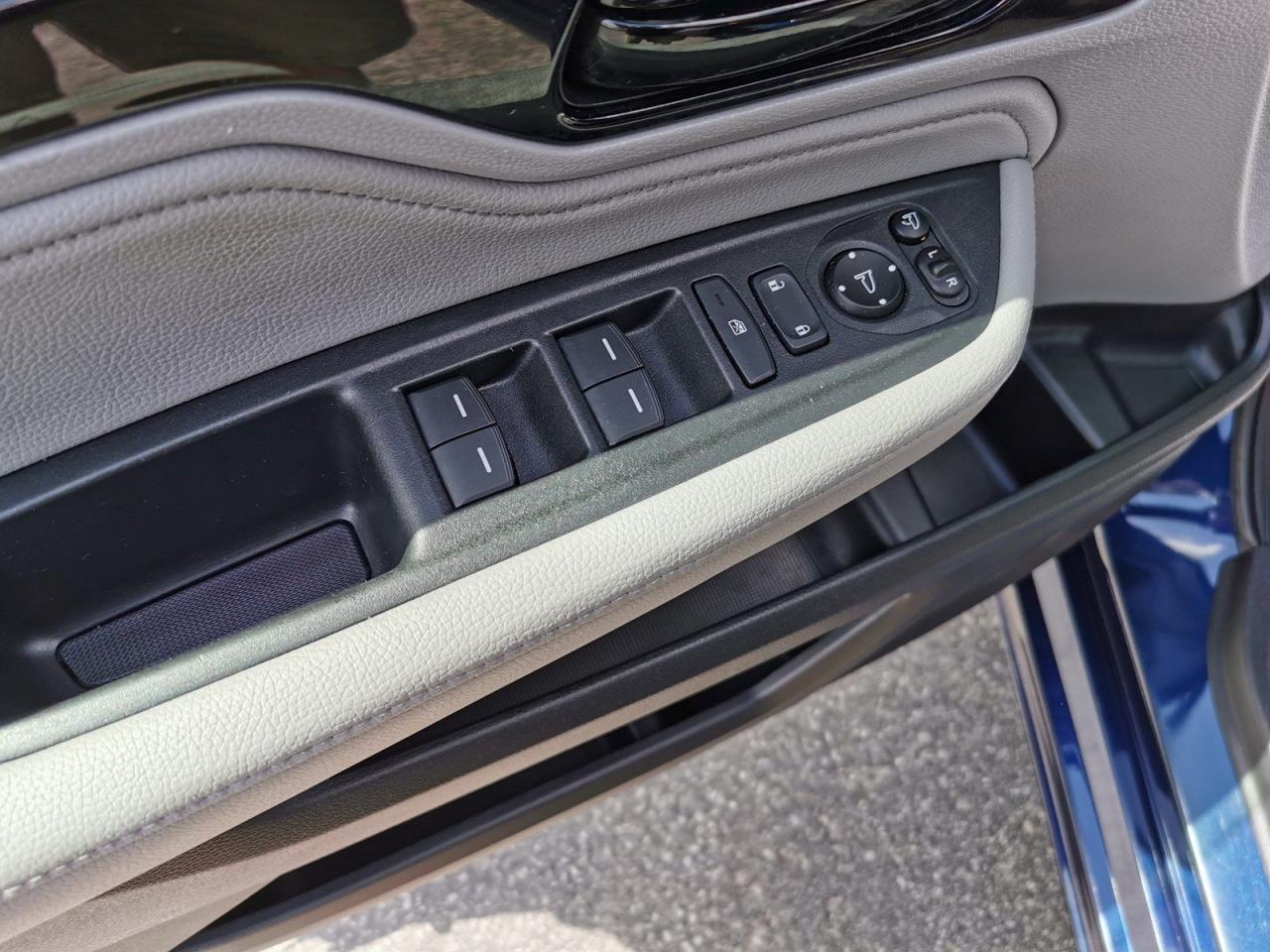 2018 Honda Odyssey Touring - Photo #11